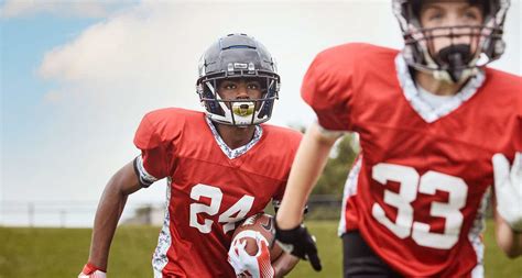 do professional football players wear cups|shoulder pads for football players.